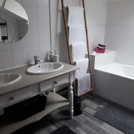 Du Montagnard Oxelaere